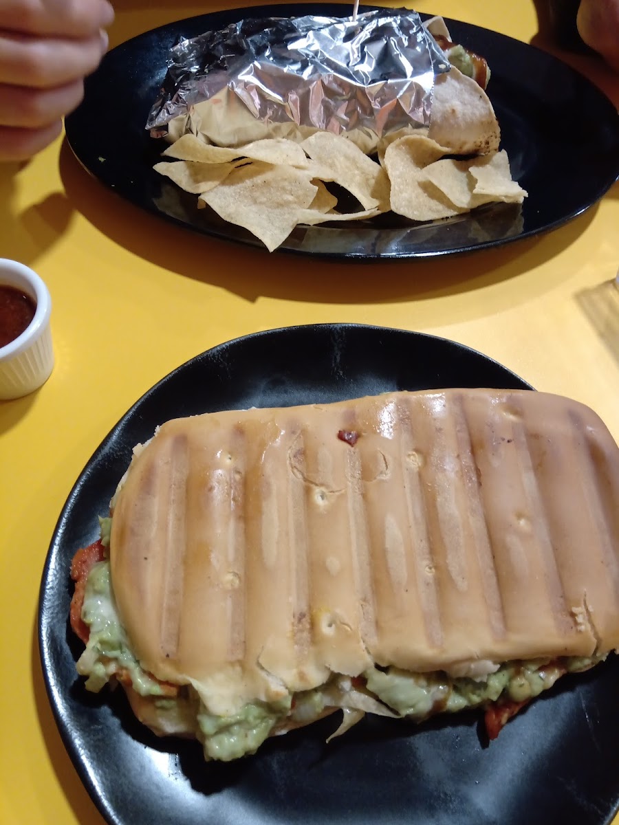 Tierra Azteca - Comida Mexicana-2